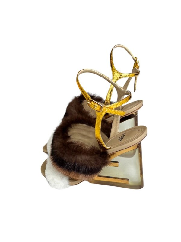 Sandales FENDI 38