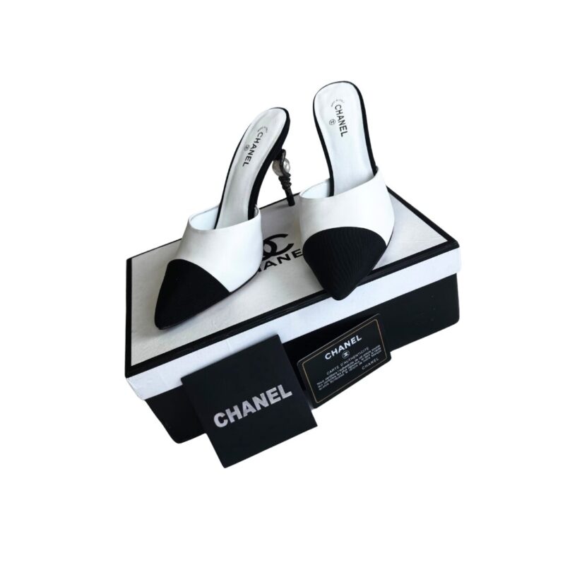 Mules CHANEL 36,5 – Image 2