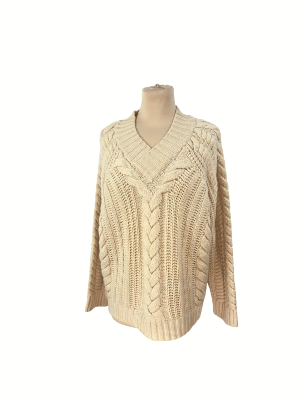 Pull BARBARA BUI T.M