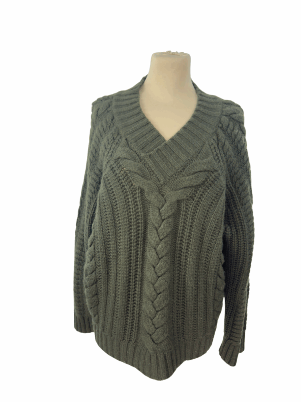 Pull BARBARA BUI T.M