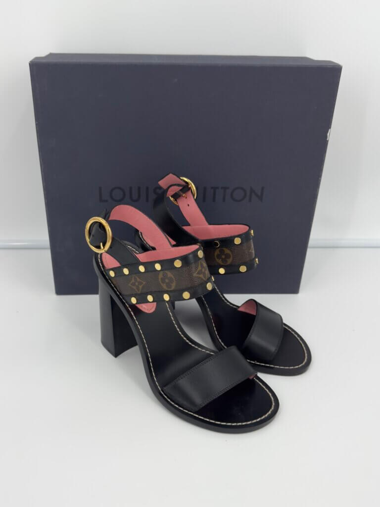 Sandales LOUIS VUITTON 39